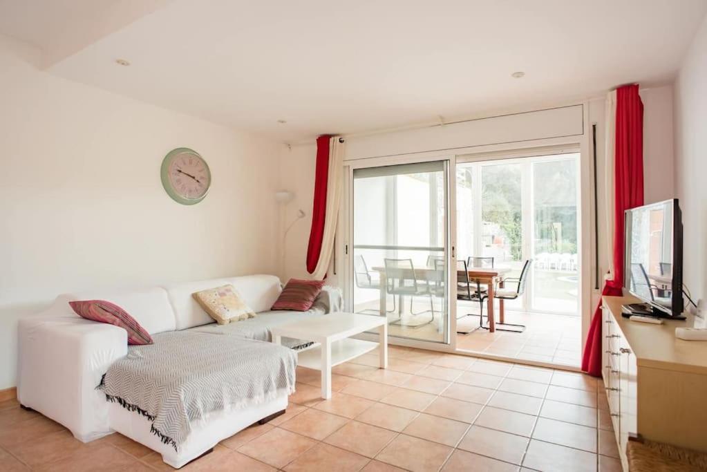 Canyelles Beach Vila With Swimming Pool * Lloret de Mar