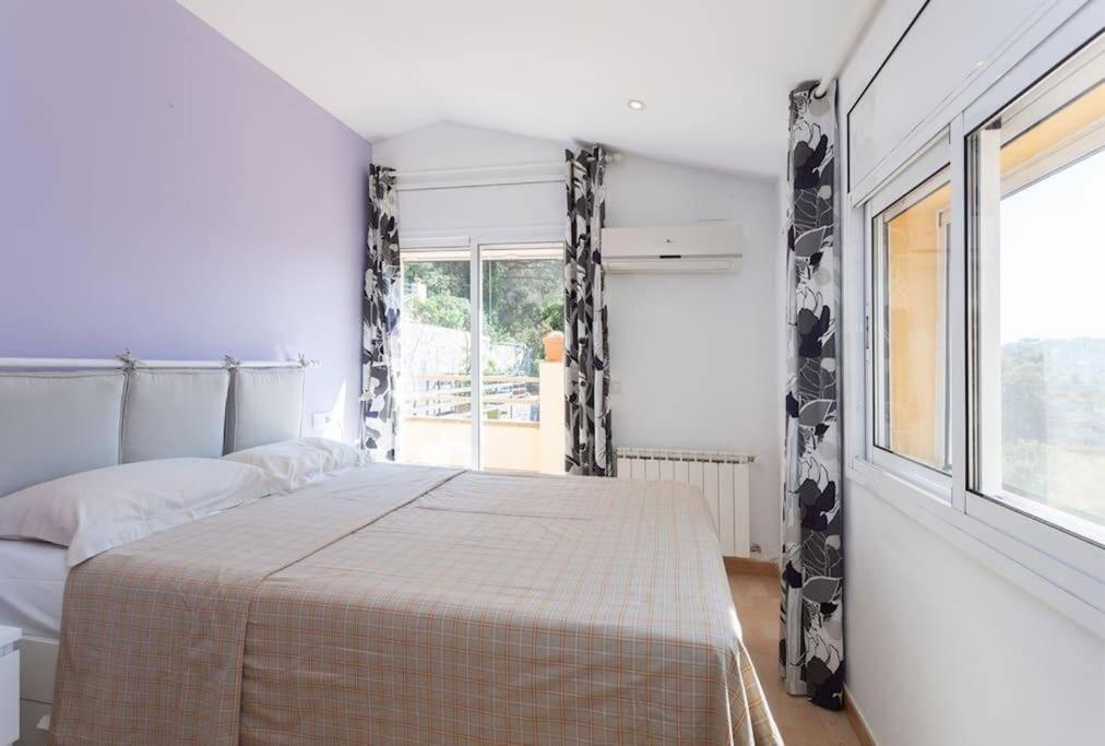 Canyelles Beach Vila With Swimming Pool Lloret de Mar
