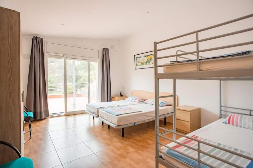 Canyelles Beach Vila With Swimming Pool * Lloret de Mar